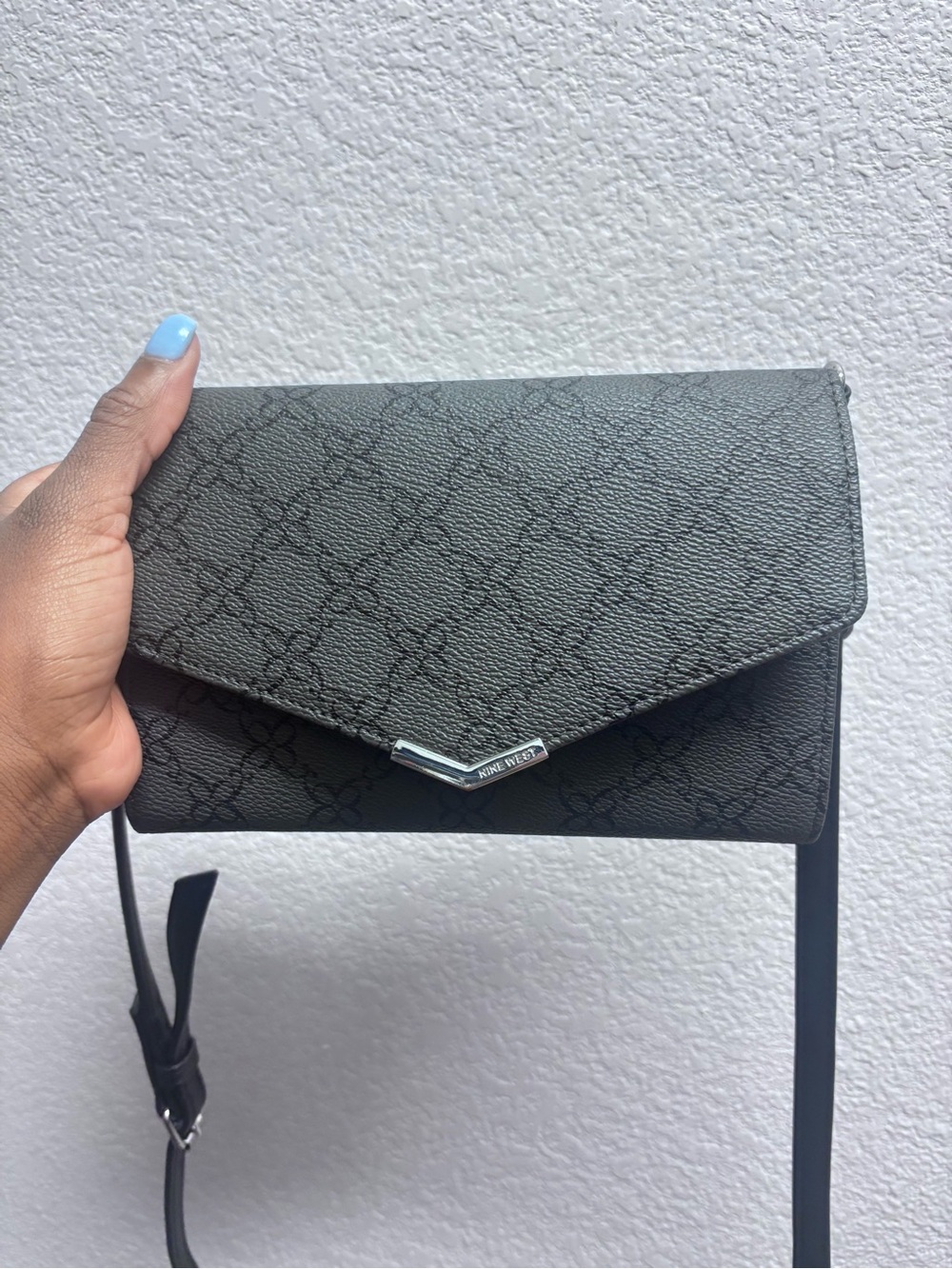 Nine West Black Textured Envelope Crossbody